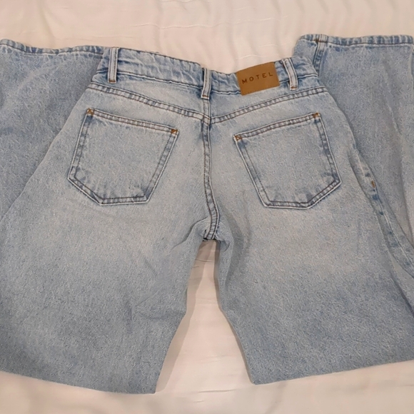Motel Rocks Roomy Extra Wide Low Rise Jeans in Super Bleached Wash W24 L32 - Picture 2 of 7